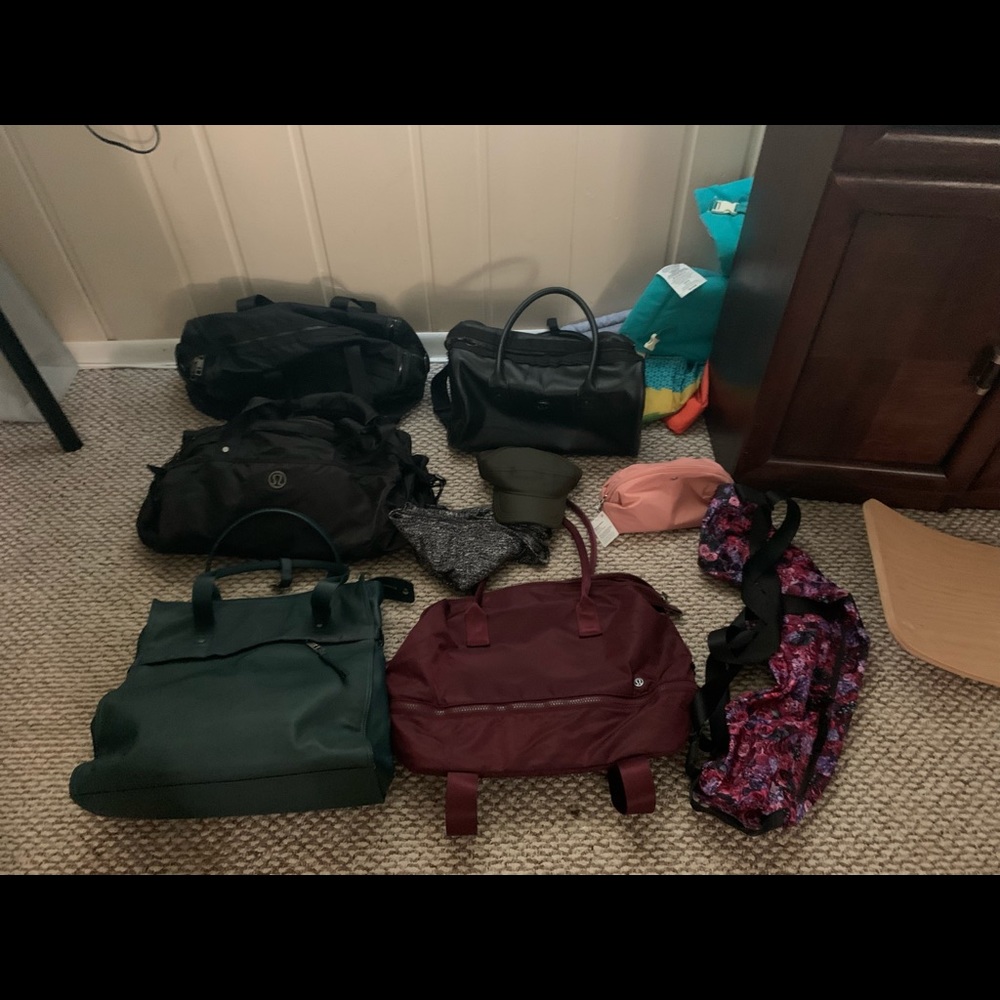 Lululemon Athletica DUFFELS & BAGS & TOTES NWOT